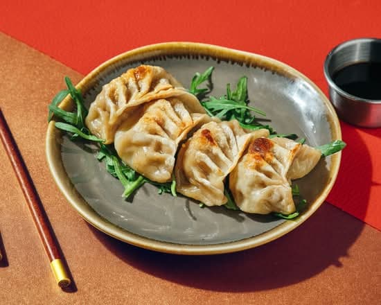 Raviolis grillés au bœuf — Bao City